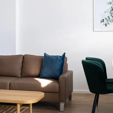 Apartman Charm & N8 By Prestige Homes *