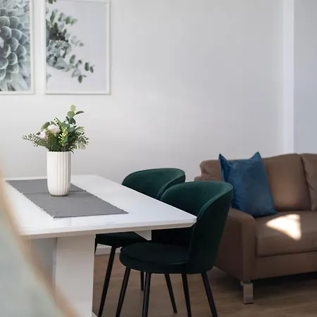 Charm & N8 By Prestige Homes Budapesta
