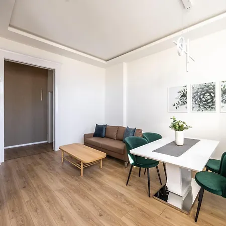 Charm & N8 By Prestige Homes Apartament