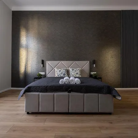 Apartament Charm & N8 By Prestige Homes