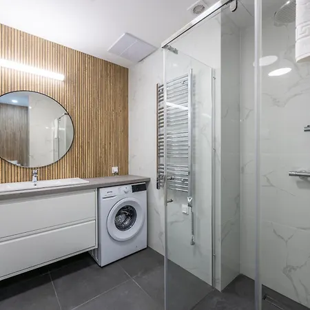 Charm & N8 By Prestige Homes 부다페스트