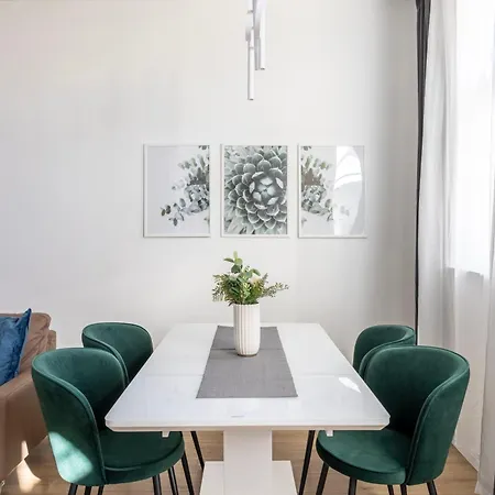 Charm & N8 By Prestige Homes Apartmán Budapešť