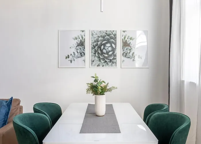 Charm & N8 By Prestige Homes Apartament Budapesta