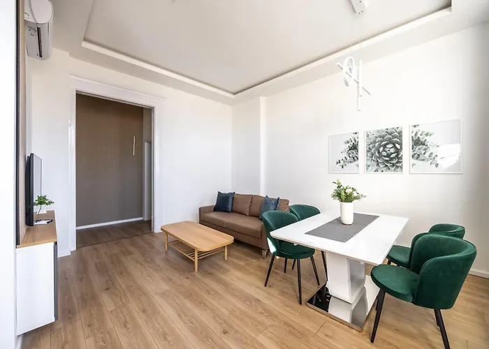 Charm & N8 By Prestige Homes Apartament