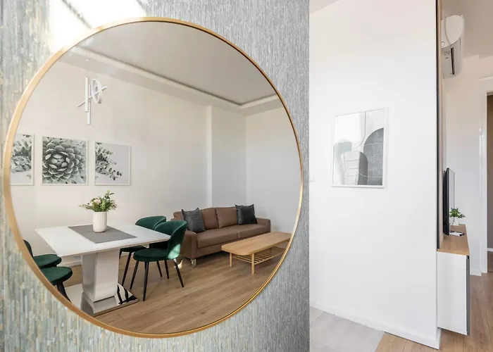 Charm & N8 By Prestige Homes Apartament Budapesta